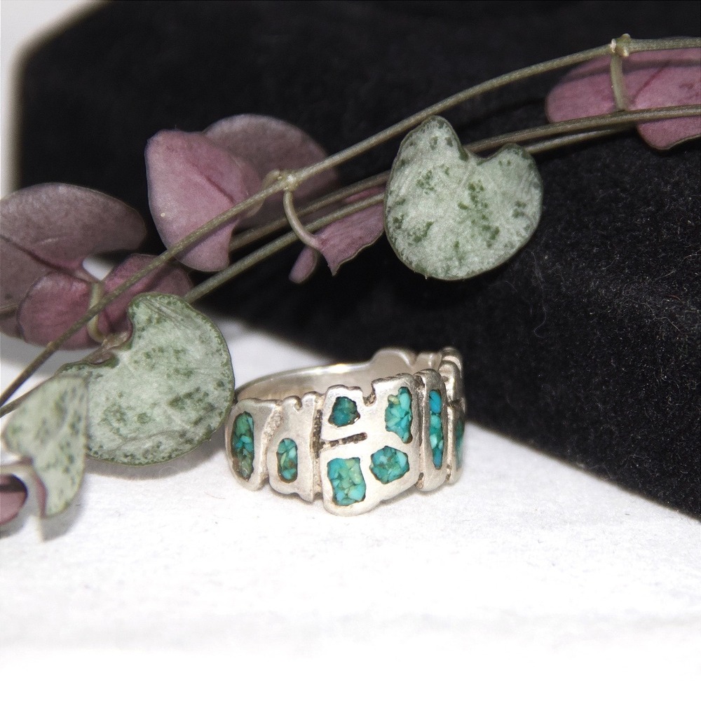 Vintage Sterling Silver Turquoise Chip Inlay Ring Size 7.5 Southwest brutalist
